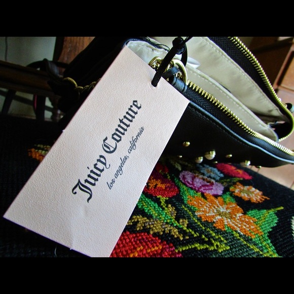 SALE! Juicy Couture Mini Pearl Studded Chain Purse - Picture 4 of 8
